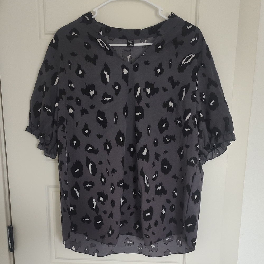 SHEIN Grey Leopard Print Ruffle Sleeve Blouse